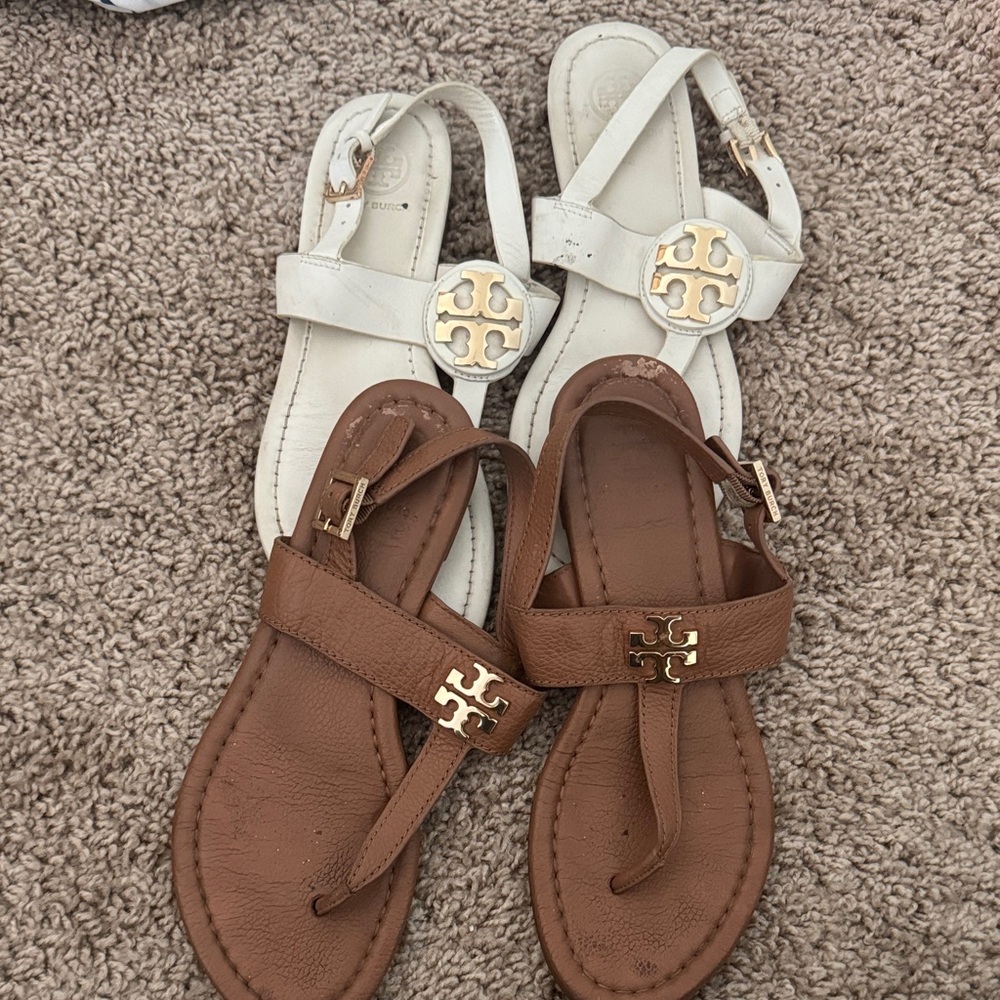 Tory Burch Cream Sandals with Gold Accents